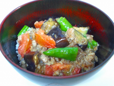 たっぷり茄子の肉みそ丼
